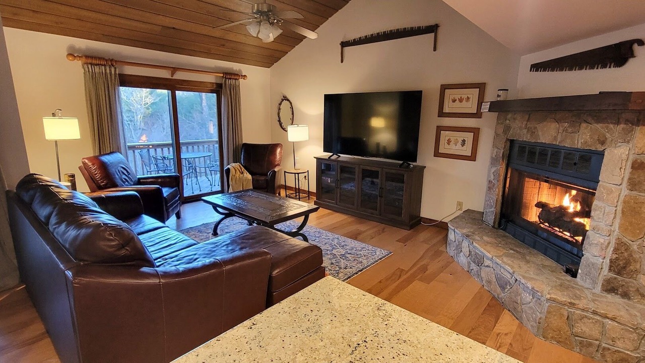 Photo of Livingroom in Sapphire