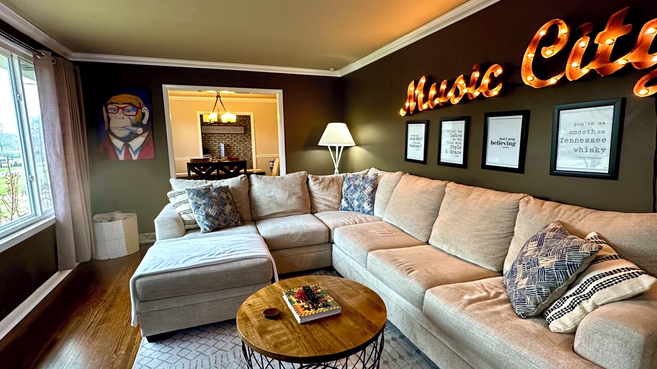 Photo of Livingroom in Donelson