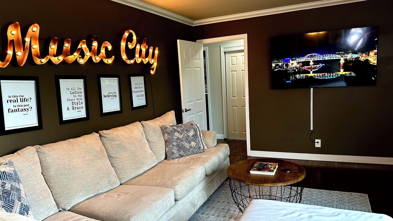 Photo of Livingroom in Donelson