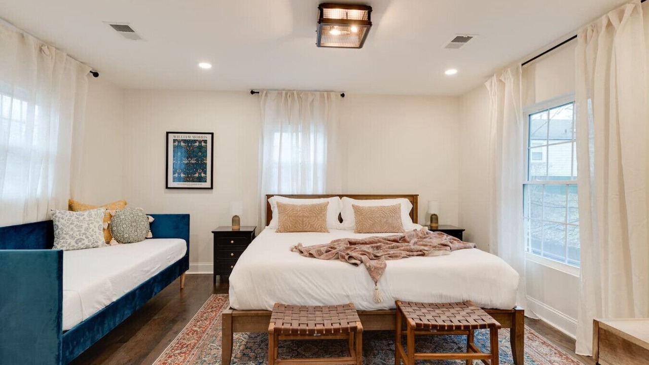 Photo of Bedroom in Greenwood
