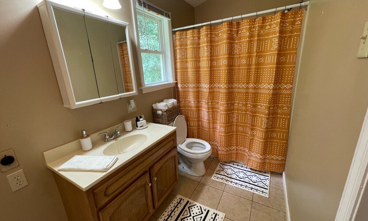 Photo of Bathroom in La Follette