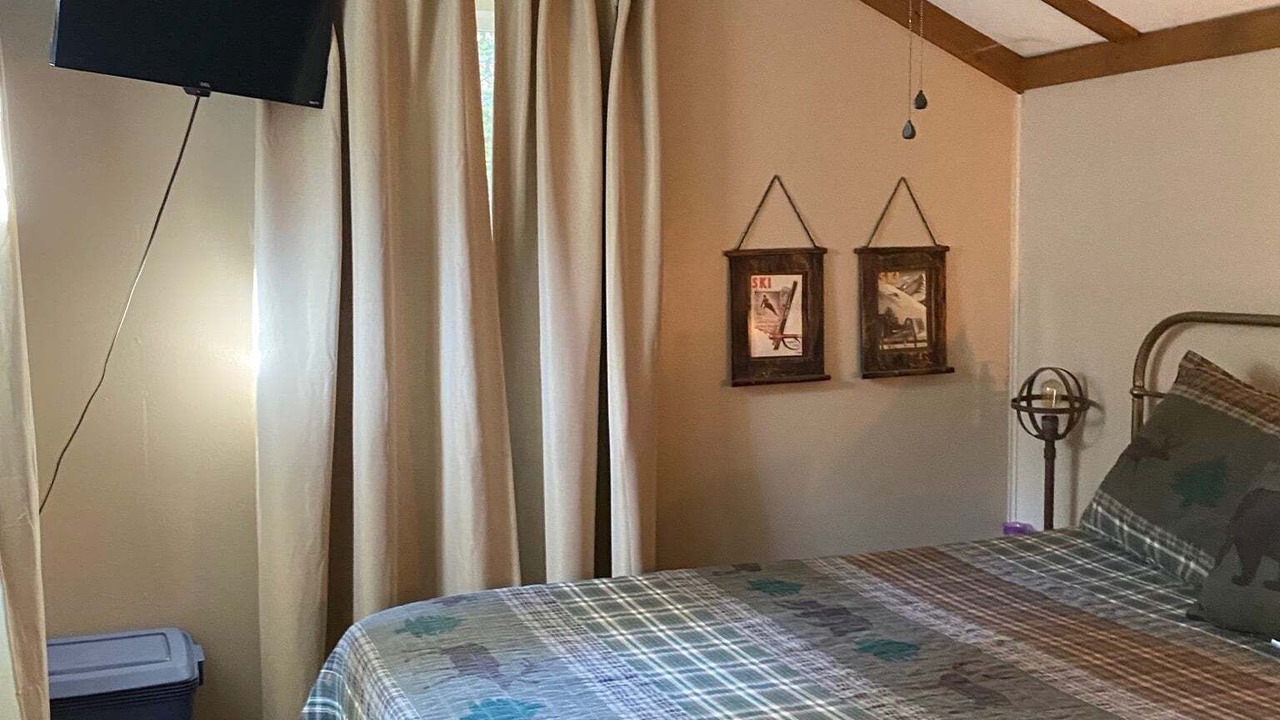 Photo of Bedroom in Newland