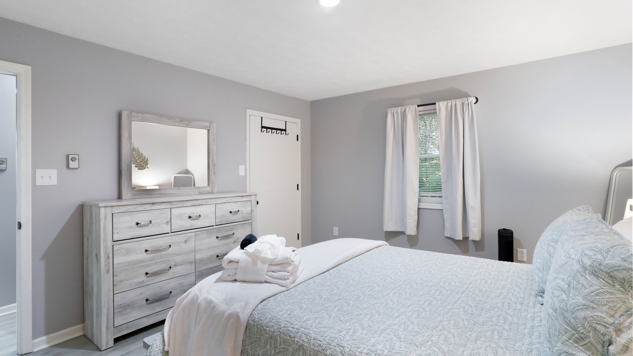 Photo of Bedroom in Hedgesville