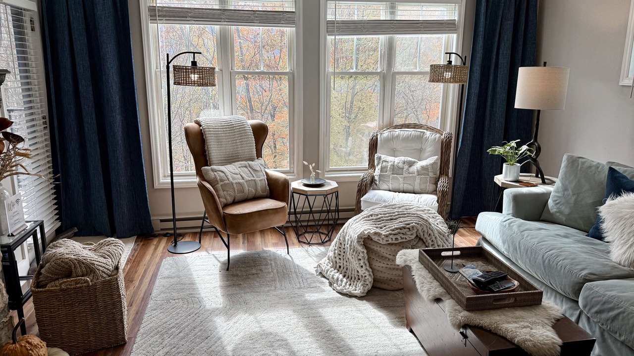 Photo of Livingroom in Seven Devils
