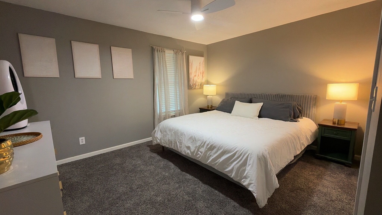 Photo of Bedroom in Benton