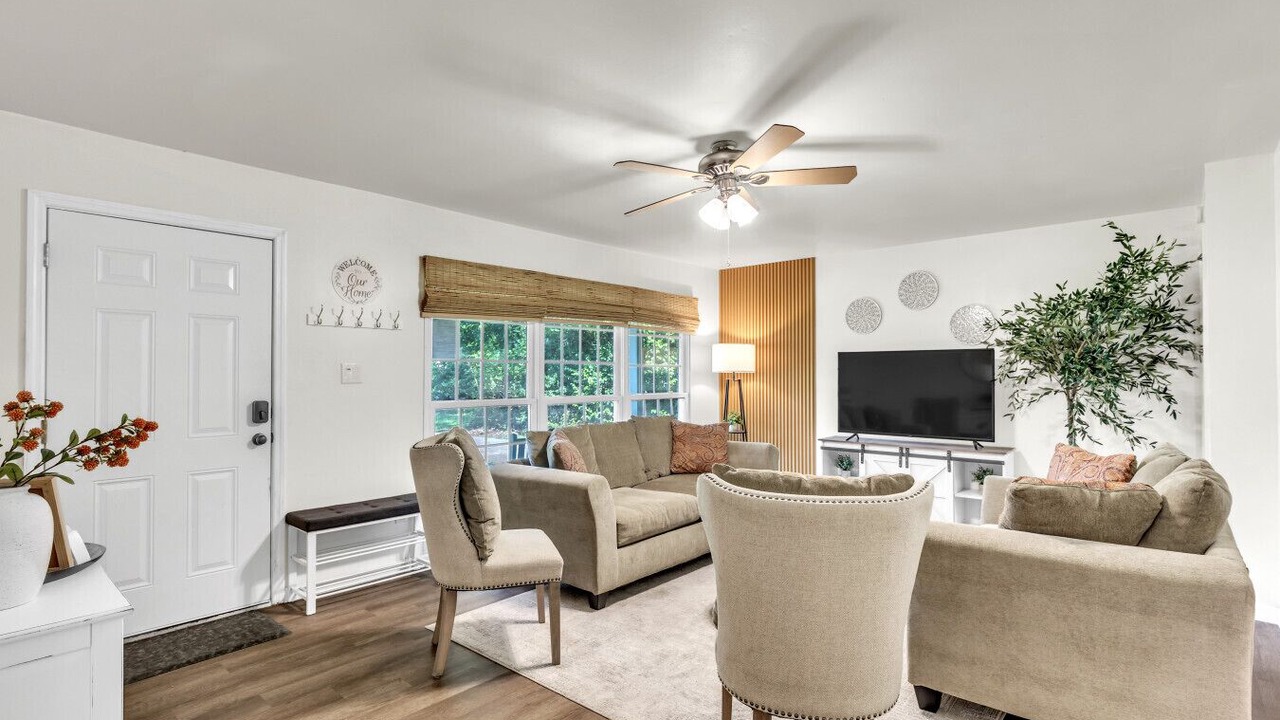 Photo of Bedroom in Garden City