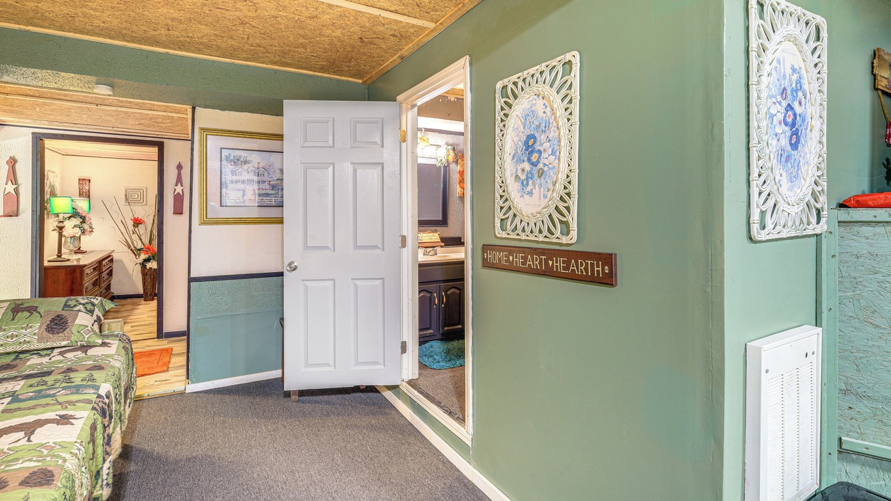 Photo of Bedroom in Matewan