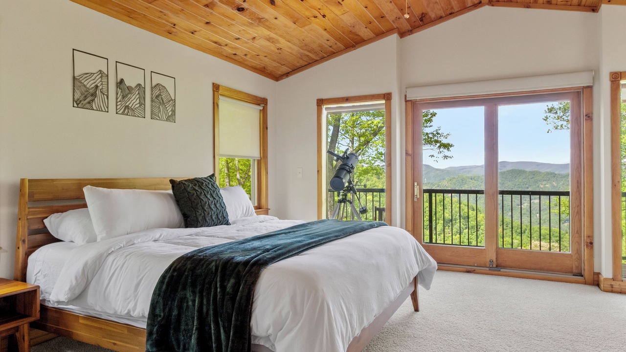 Photo of Bedroom in Burnsville