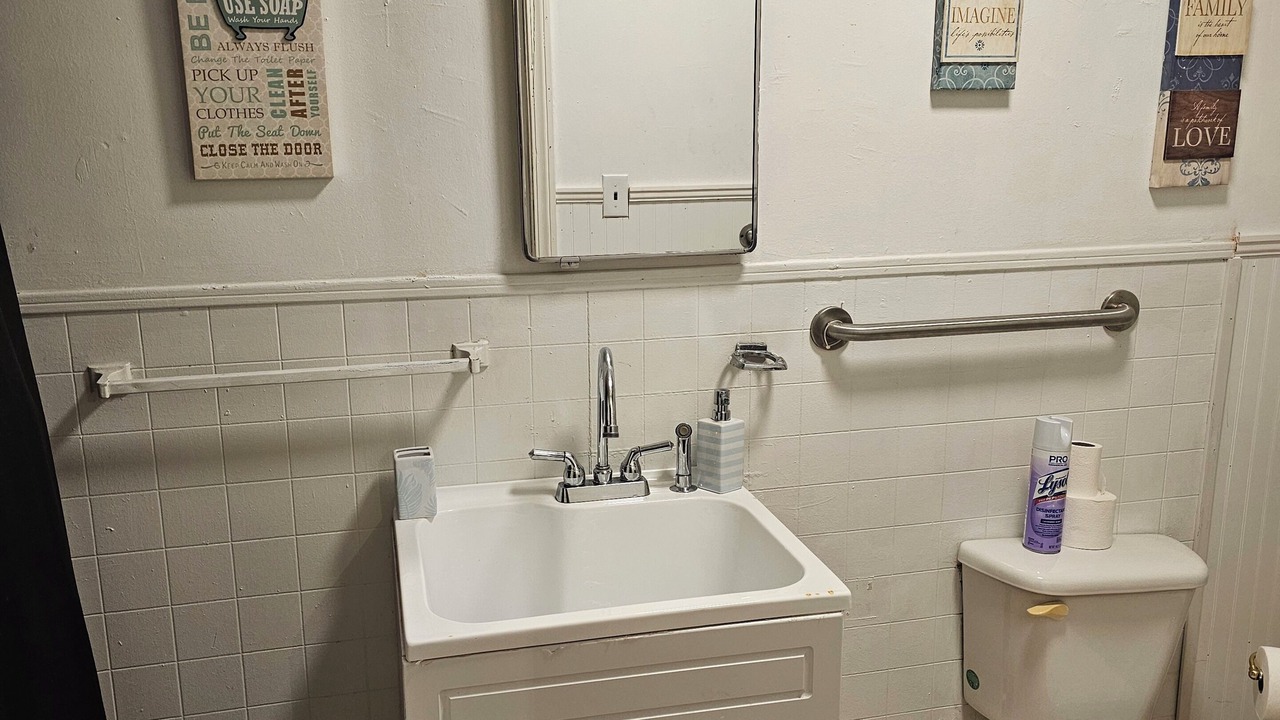 Photo of Bathroom in Logan