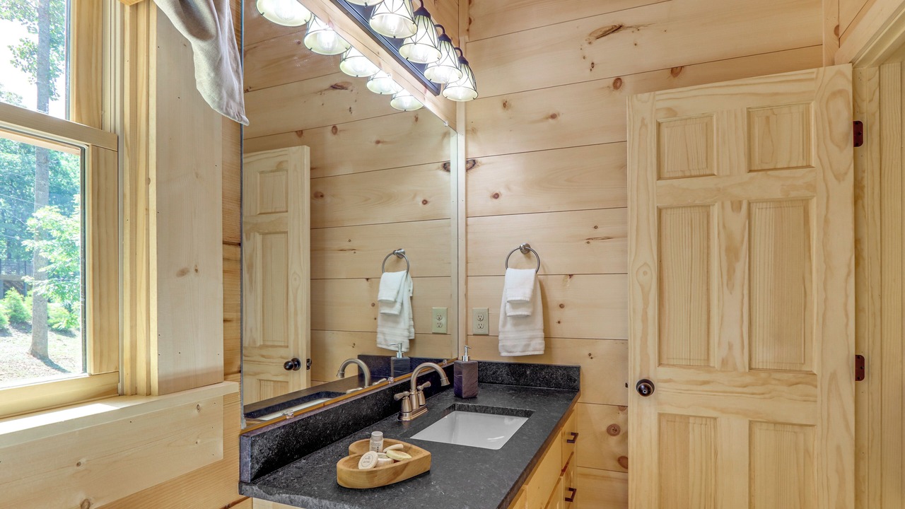 Photo of Bathroom in Cherry Log