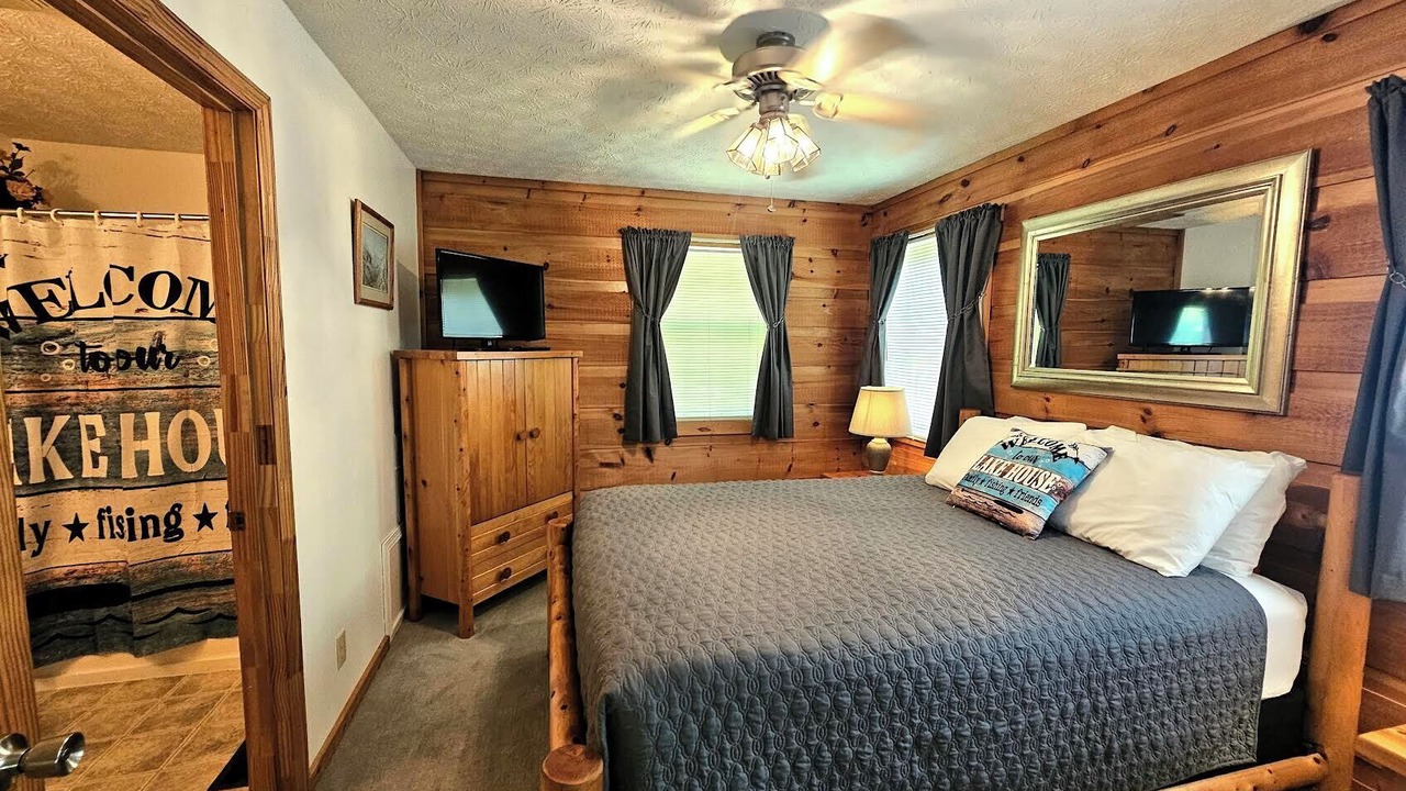 Photo of Bedroom in Sevierville