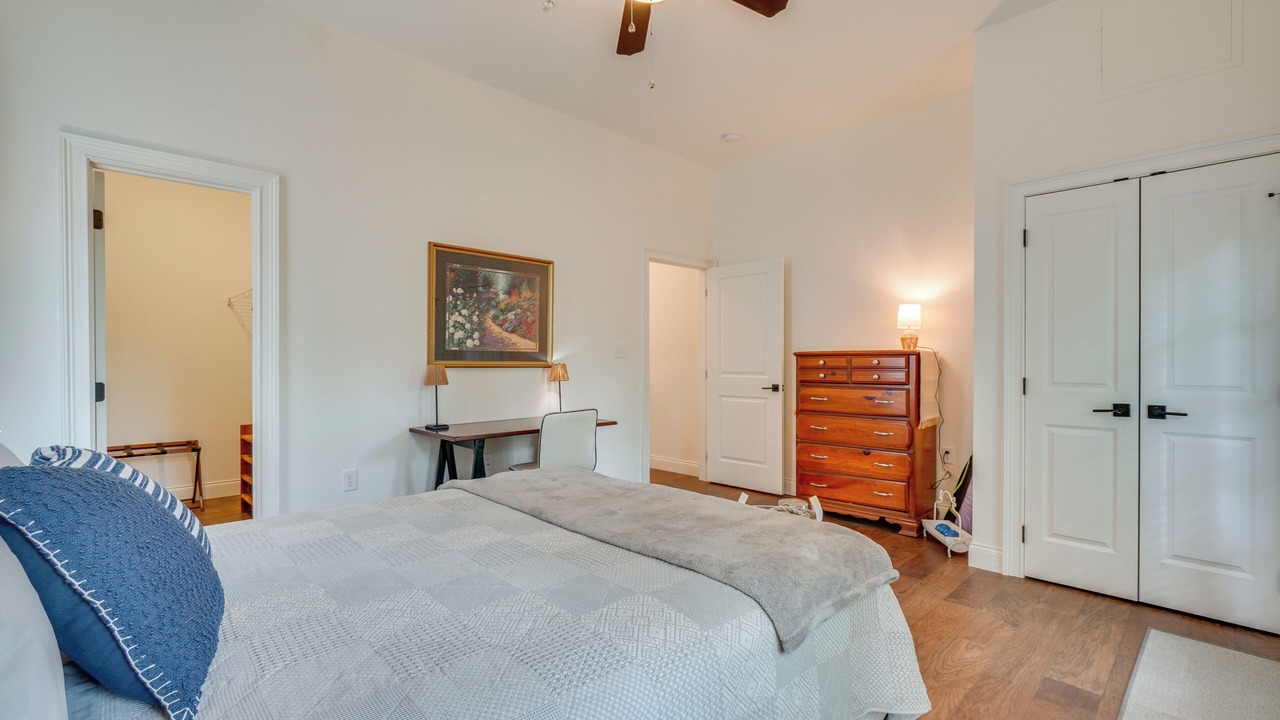 Photo of Bedroom in Maryville