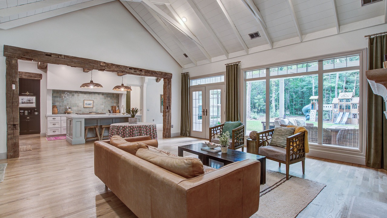 Photo of Livingroom in Mount Pleasant