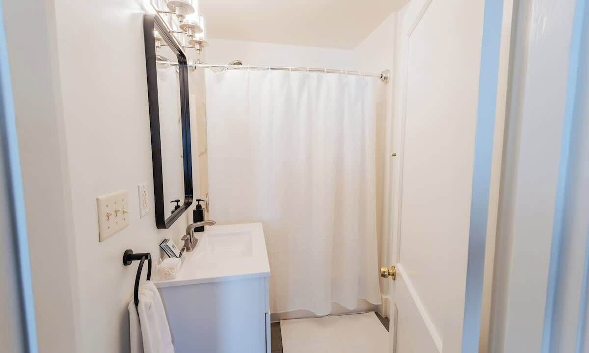 Photo of Bathroom in East Hill