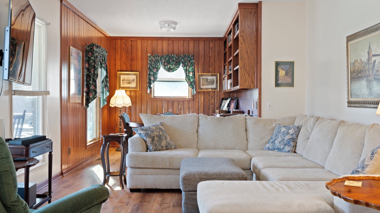 Photo of Livingroom in Blairsville