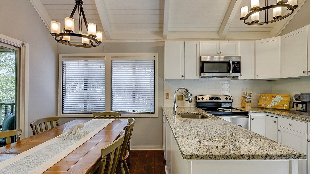 Photo of Kitchen in Night Heron