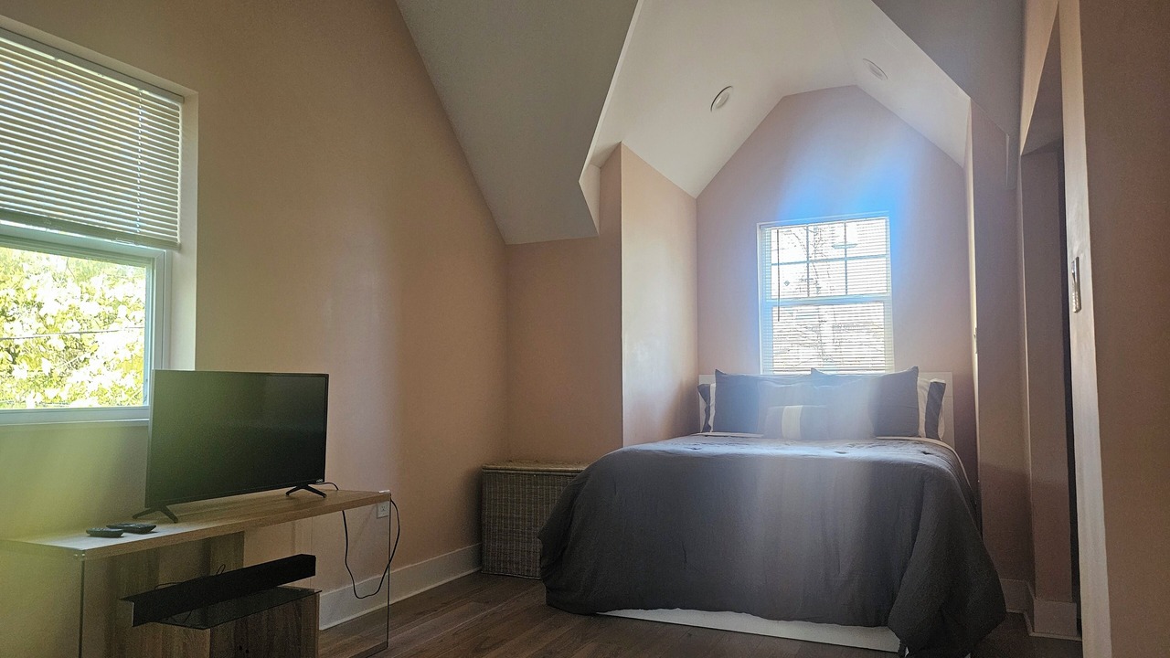 Photo of Bedroom in Near East Columbus