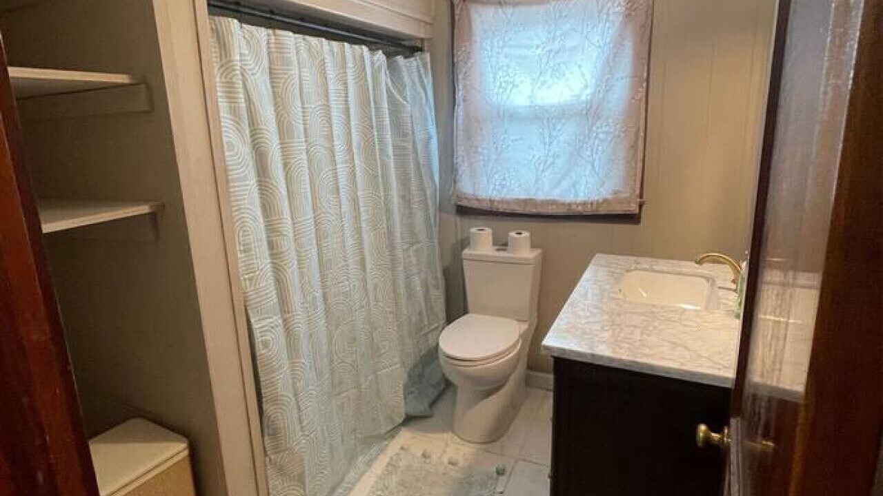 Photo of Bathroom in Middlesboro