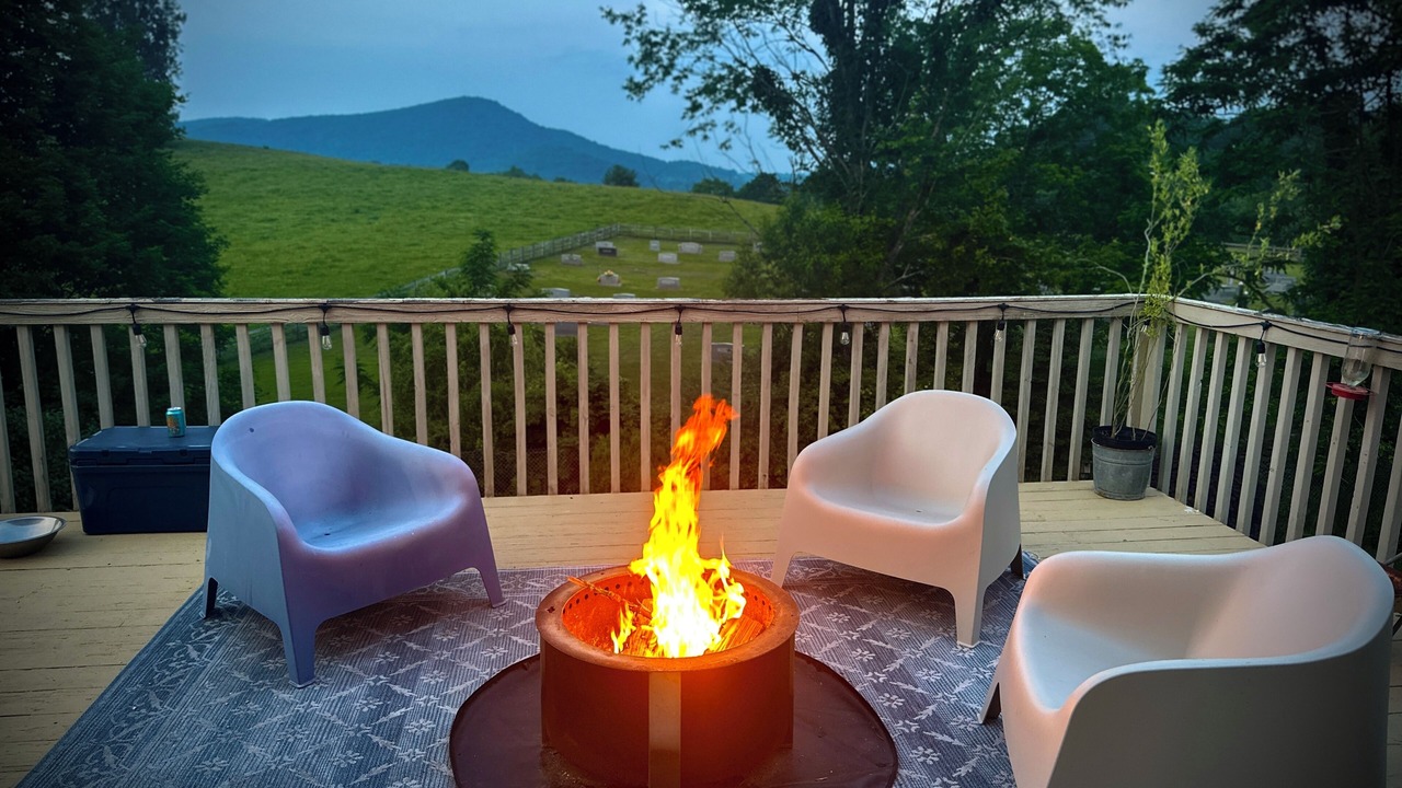 Photo of Patio Balcony in Wilson Creek
