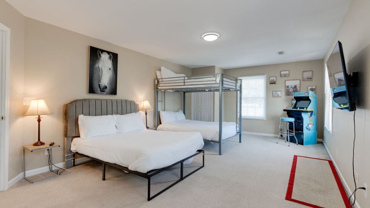 Photo of Bedroom in West Meade