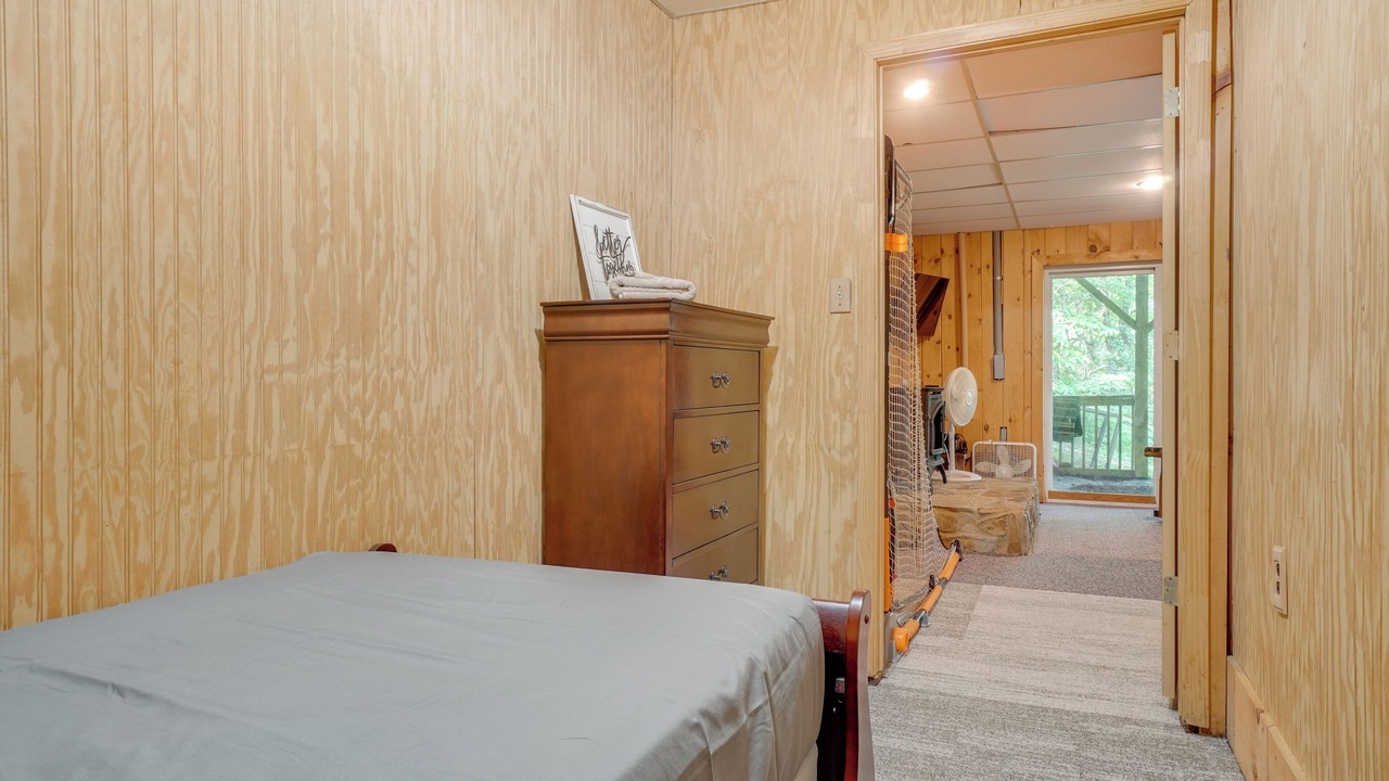Photo of Bedroom in Cleveland
