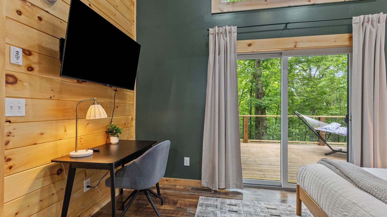 Photo of Bedroom in Campton