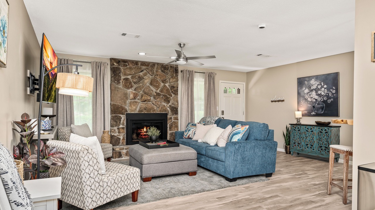 Photo of Livingroom in Crossville