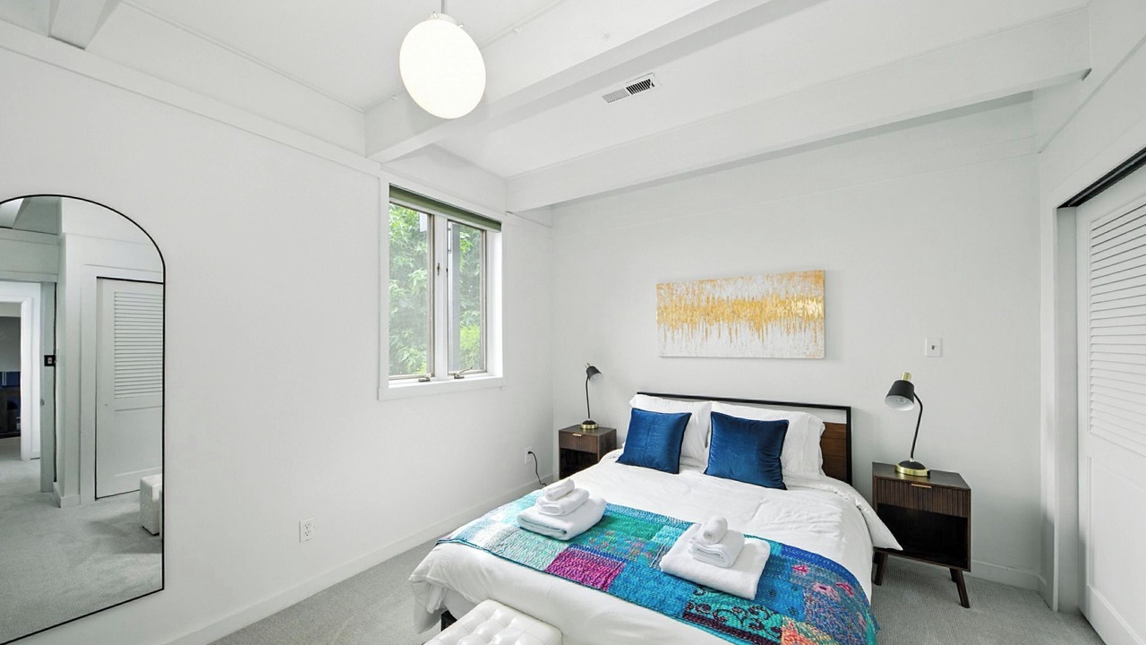 Photo of Bedroom in Mount Adams