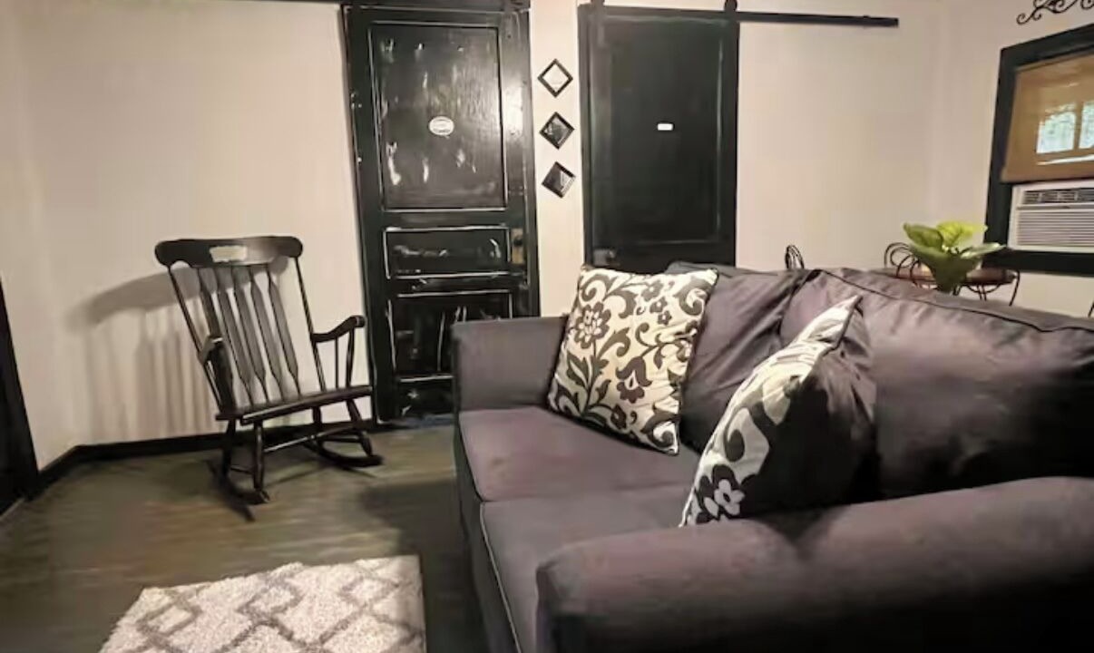 Photo of Livingroom in Bellepoint
