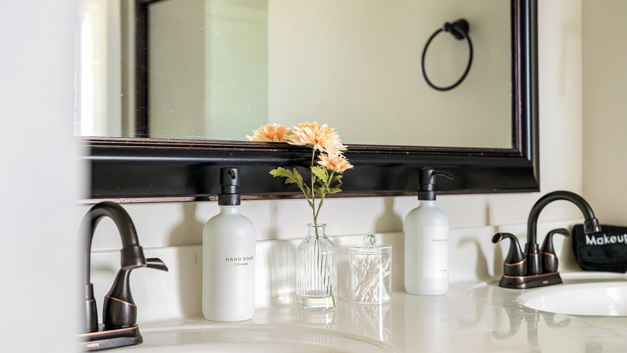 Photo of Bathroom in Bardstown