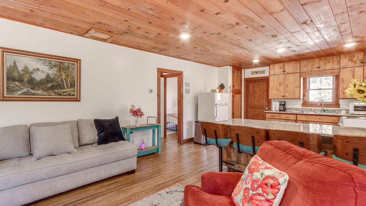 Photo of Livingroom in Raccoon Ridge