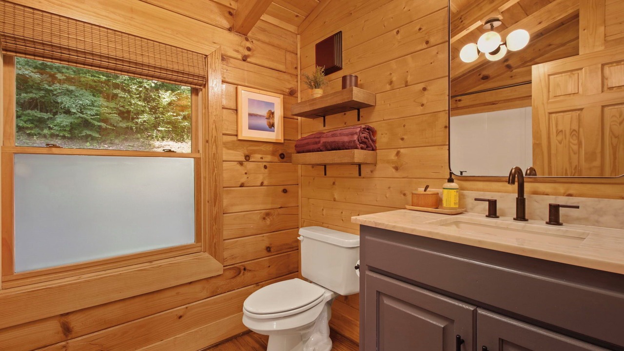 Photo of Bathroom in Blowing Rock