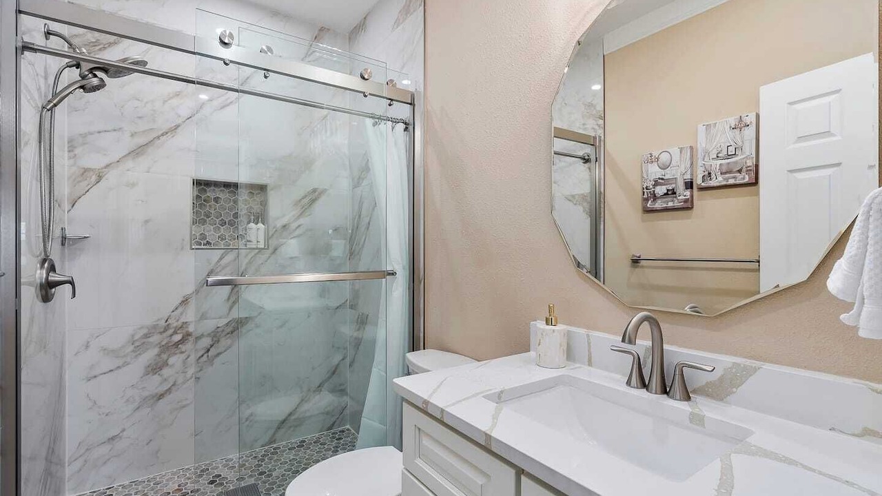 Photo of Bathroom in Six Mile