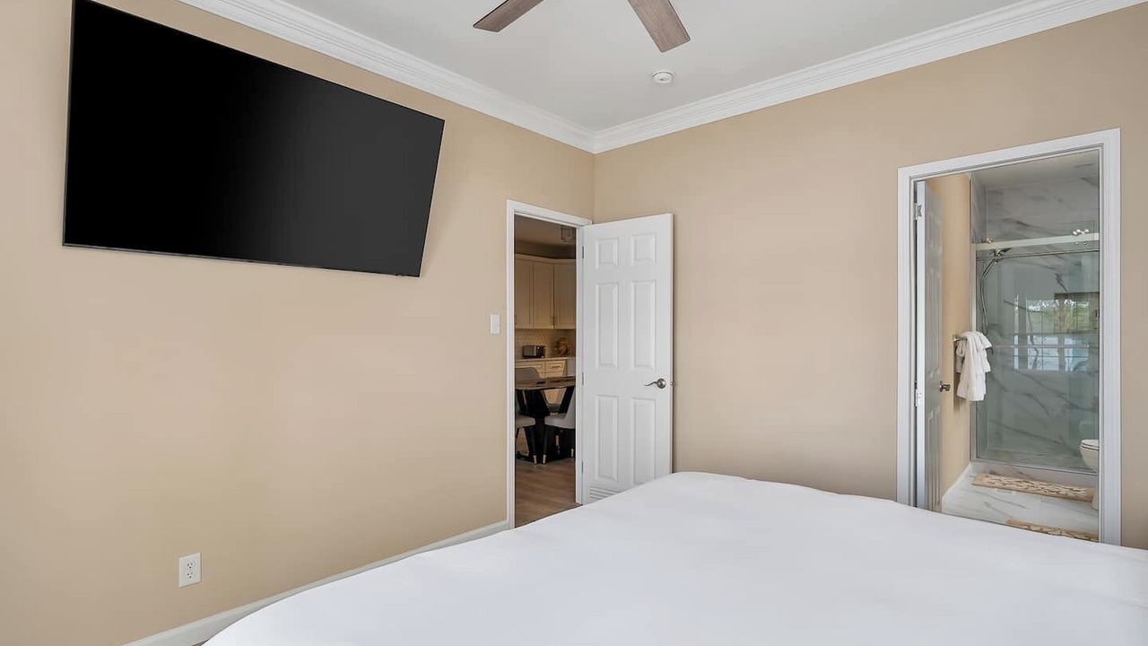 Photo of Bedroom in Six Mile