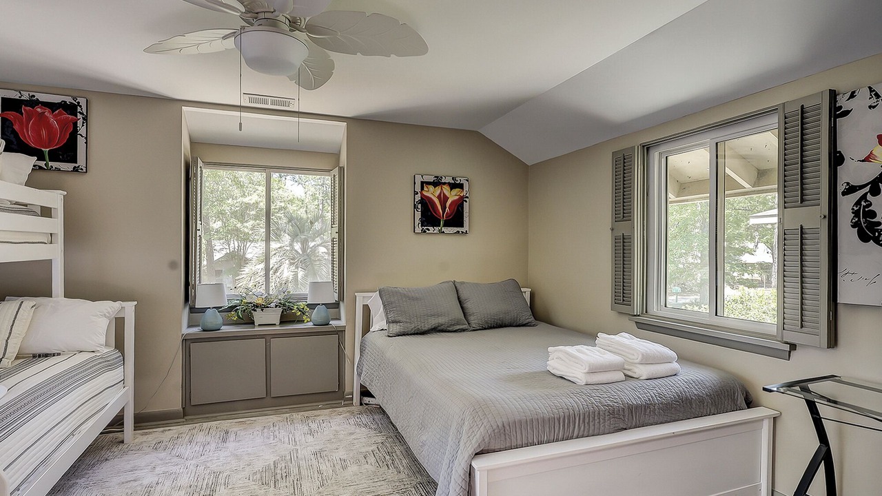 Photo of Bedroom in Lawton Woods