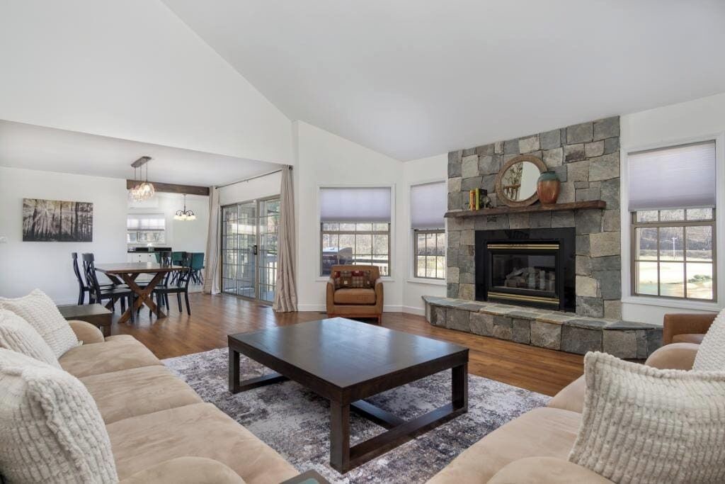 Photo of Livingroom in Lake Lure