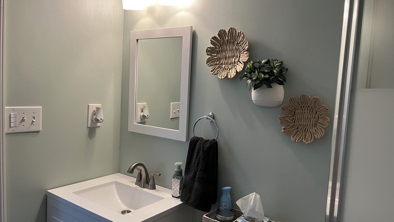 Photo of Bathroom in La Follette