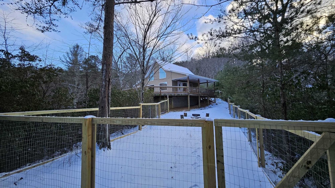 Photo of Outdoor in Hiawassee