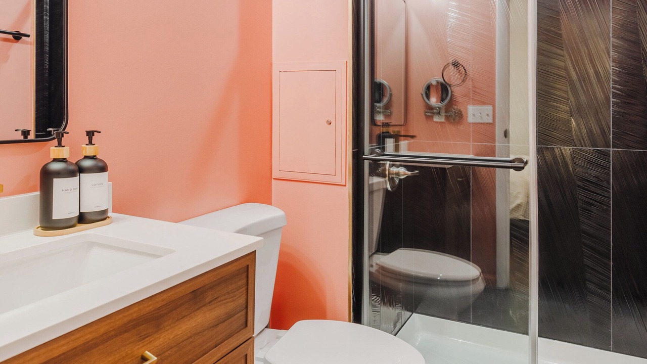 Photo of Bathroom in Lindenwald