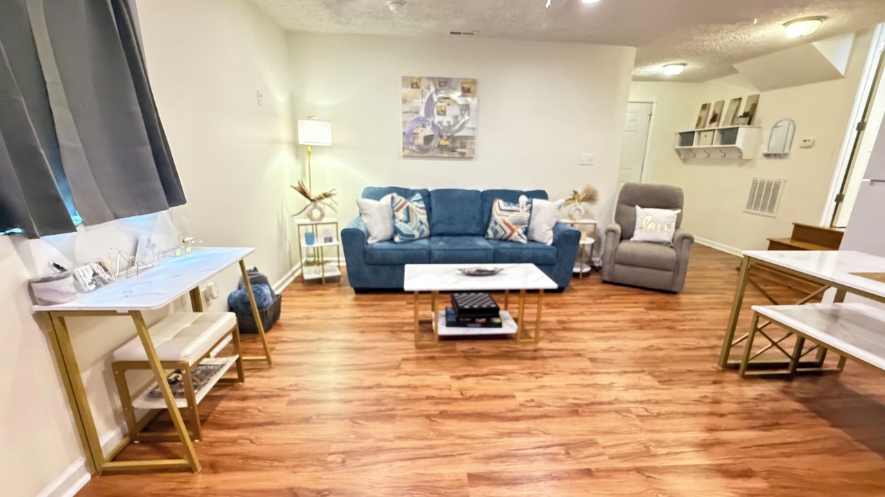 Photo of Livingroom in Cross Lanes