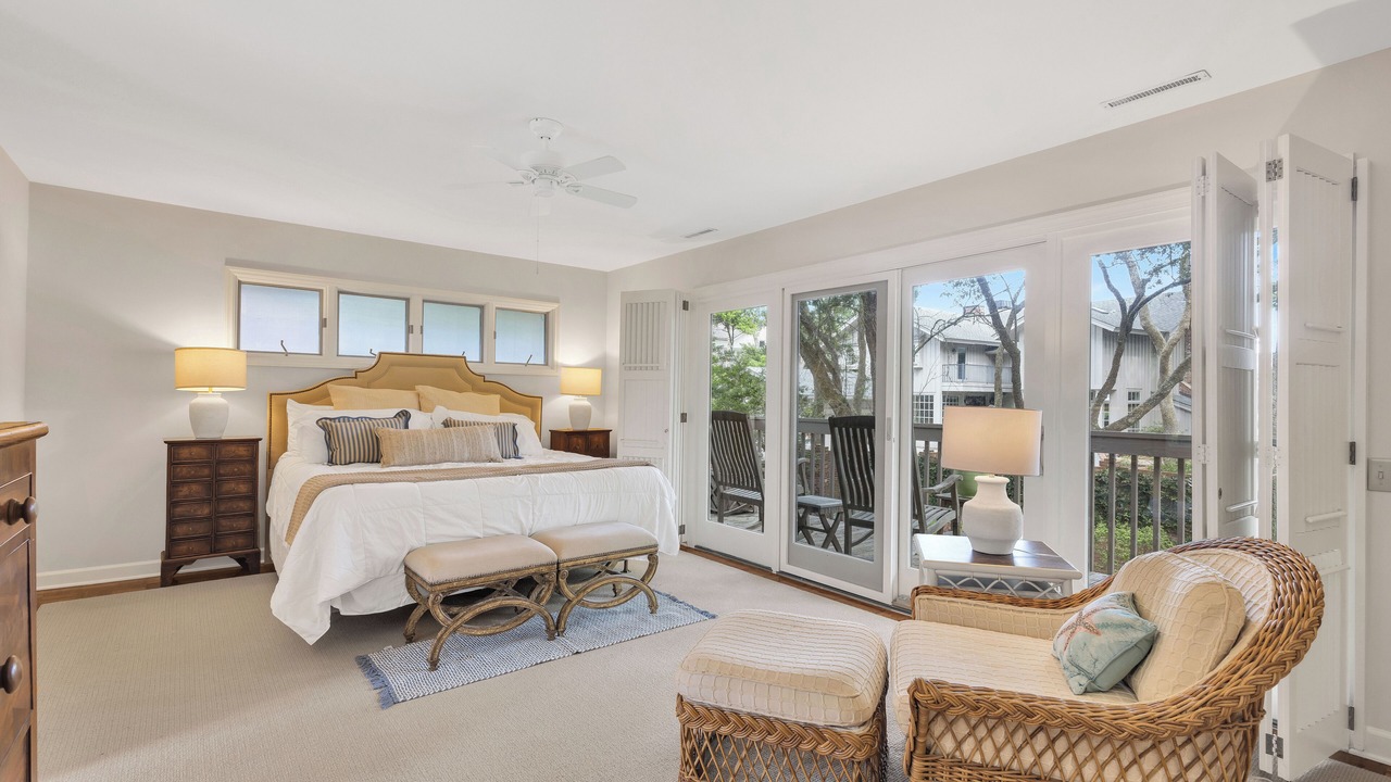 Photo of Patio Balcony in Beach Lagoon