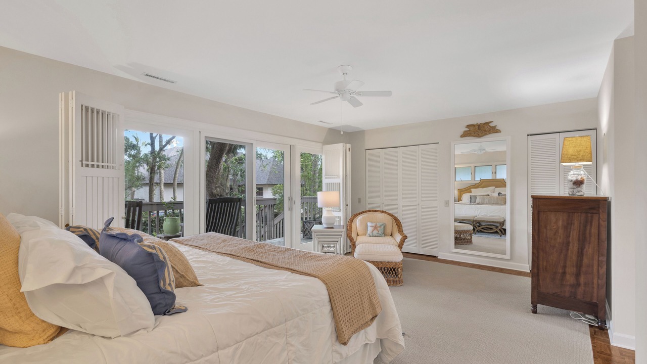 Photo of Patio Balcony in Beach Lagoon