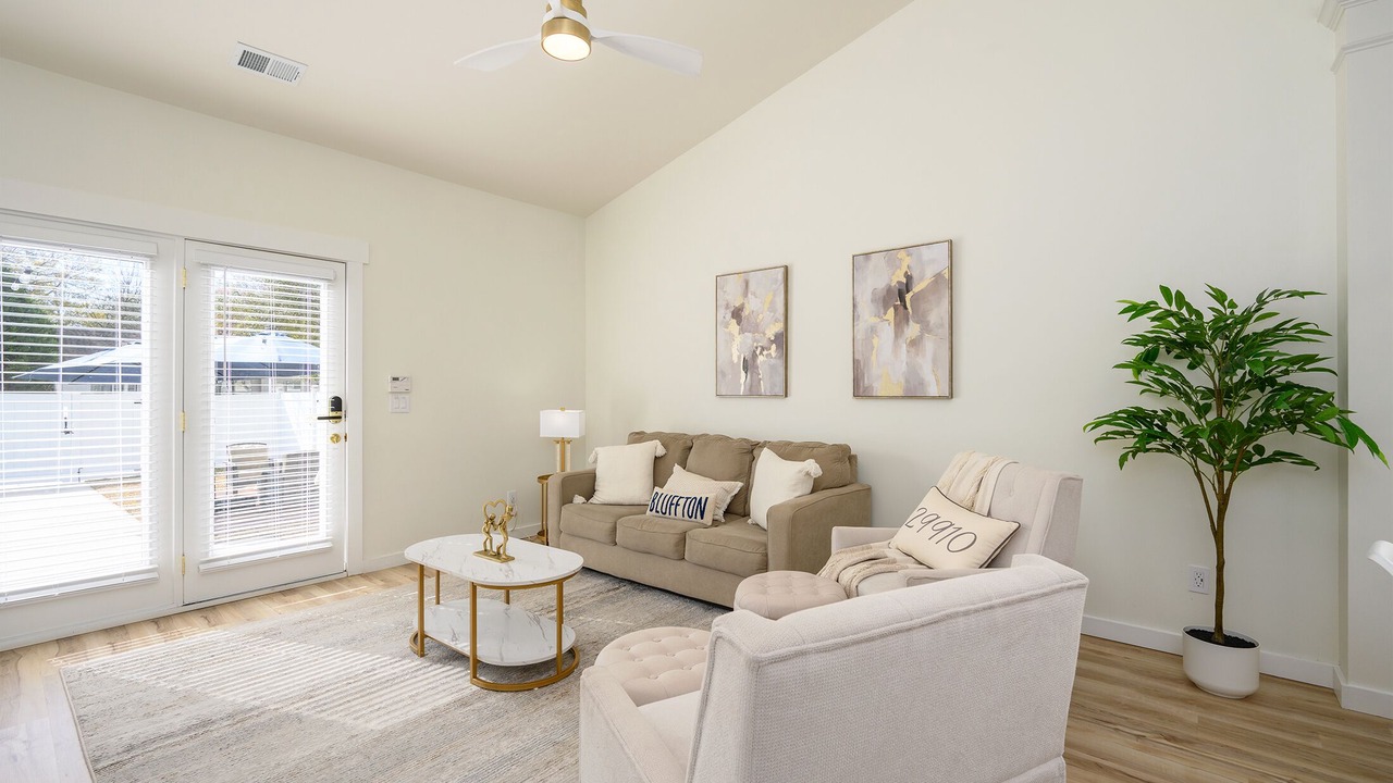 Photo of Livingroom in Old Town Bluffton
