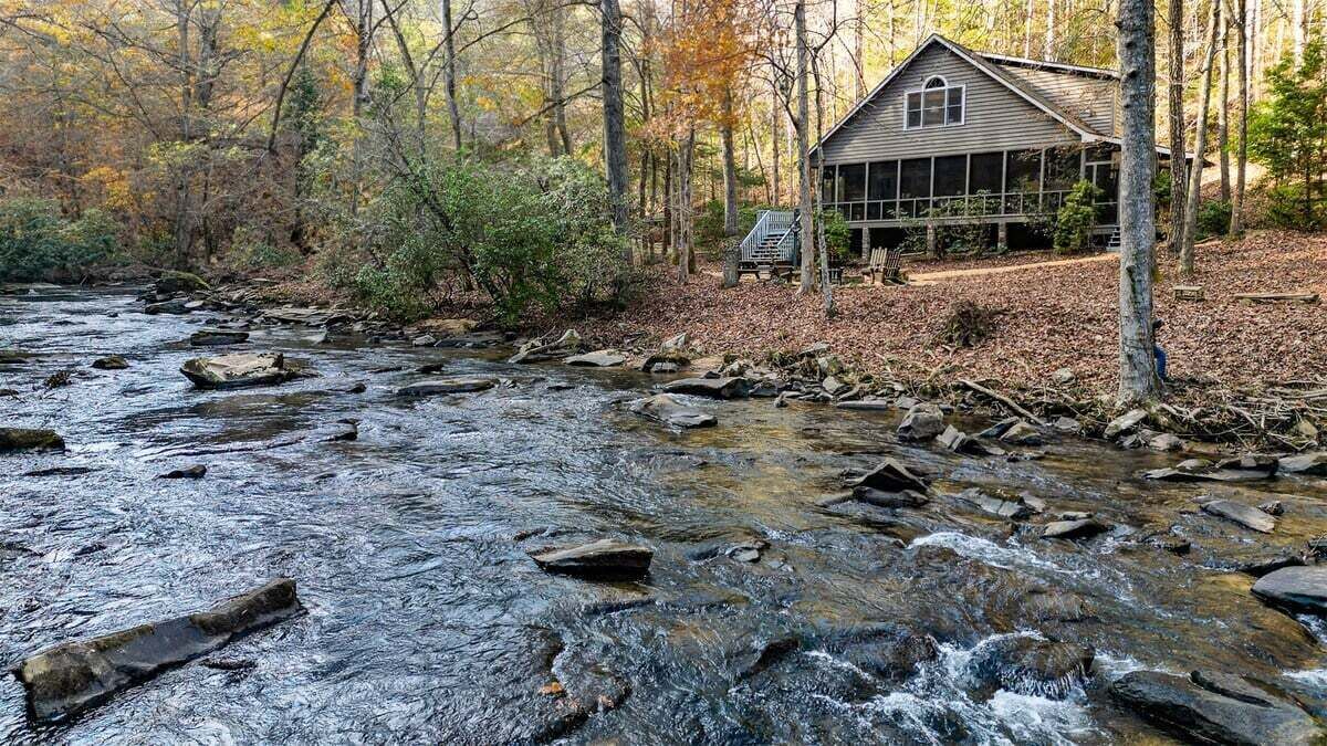Photo of Others in Ellijay