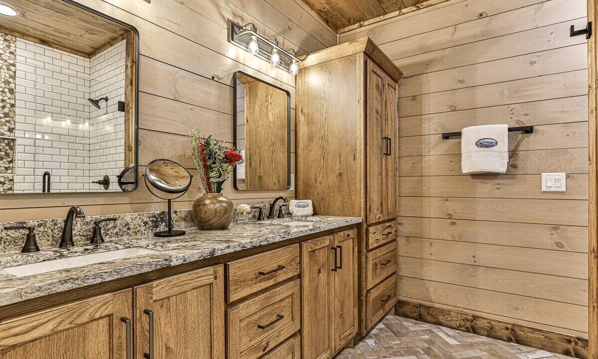 Photo of Bathroom in Ellijay