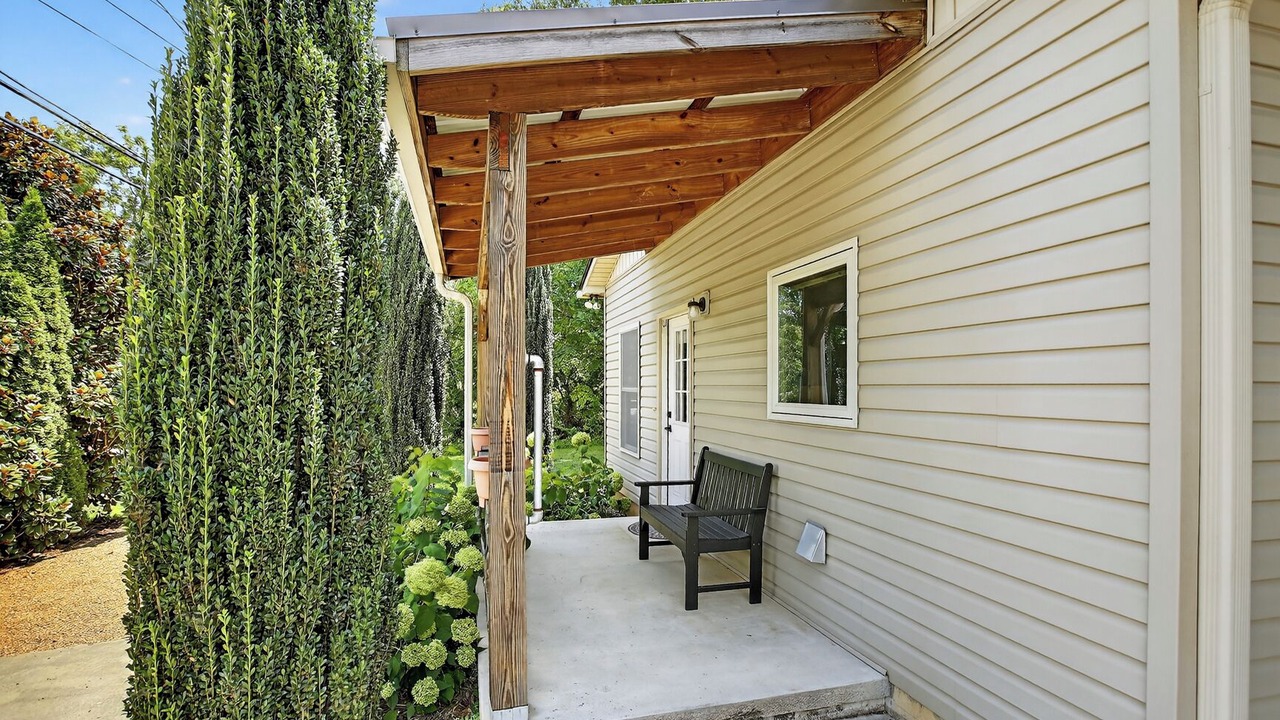 Photo of Patio Balcony in Candler