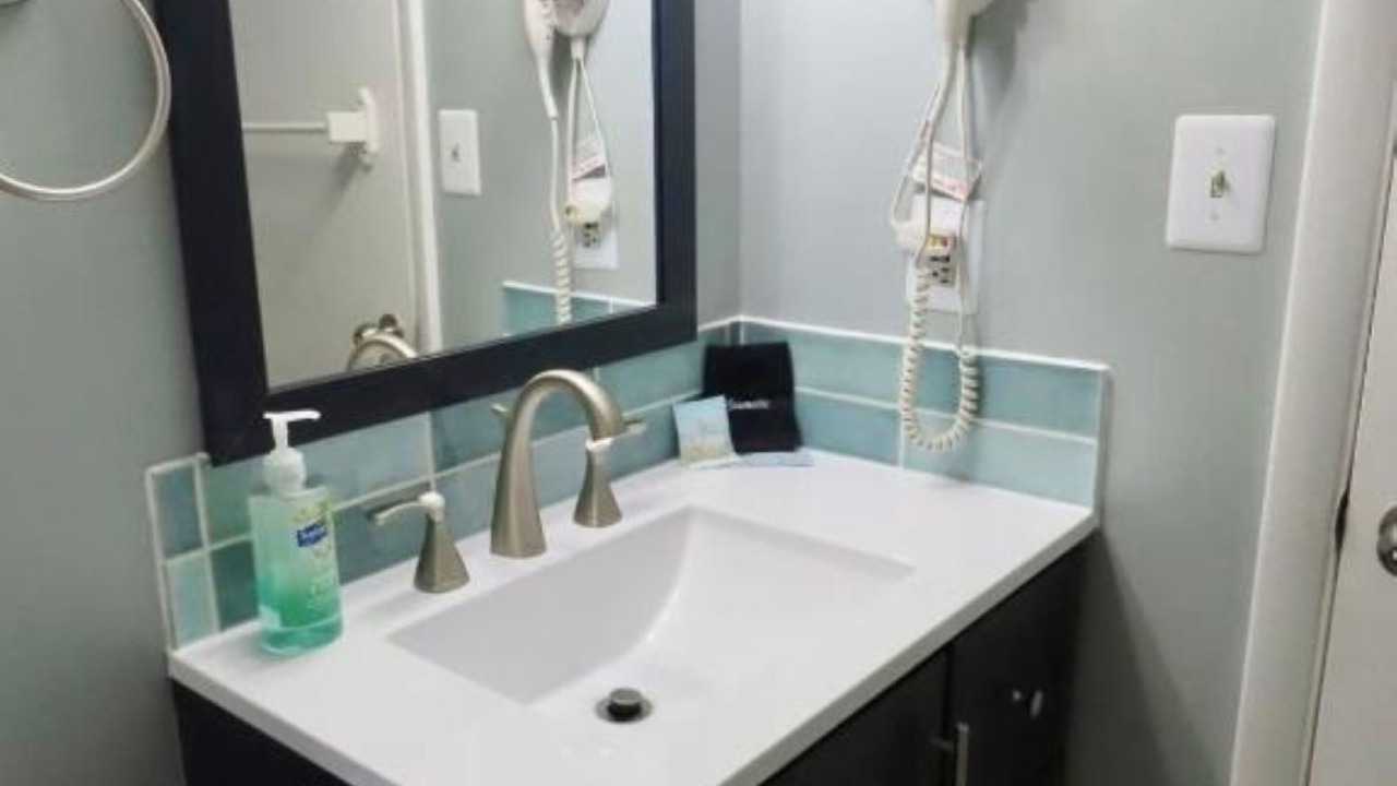 Photo of Bathroom in Palmetto Dunes
