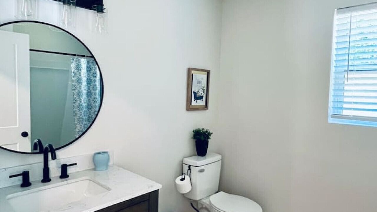Photo of Bathroom in Greenway