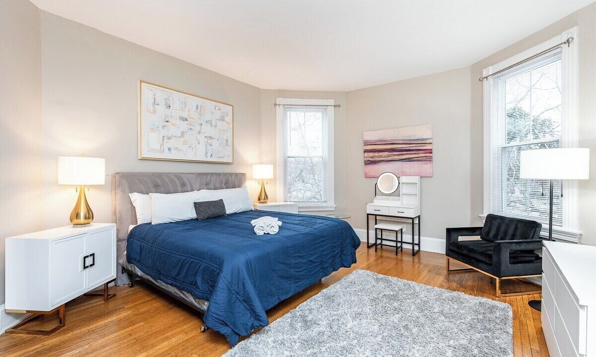 Photo of Bedroom in Walnut Hills