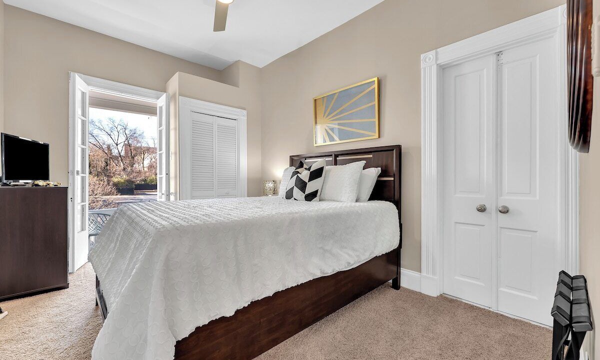 Photo of Bedroom in Walnut Hills